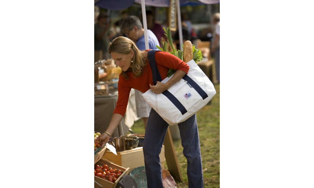 BoatUS offer  Newport Tote - Large  - PERSONALIZE FREE! 